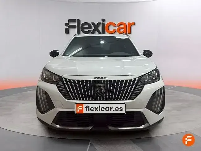 Usado Peugeot 2008 Allure 100 CV (73 kW) 2024 Blanco SUV