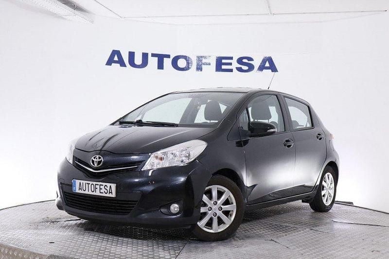 Negro Usado 2012 Toyota Yaris Connect Style | 6950 € (Buen precio) - Imagen 1/4