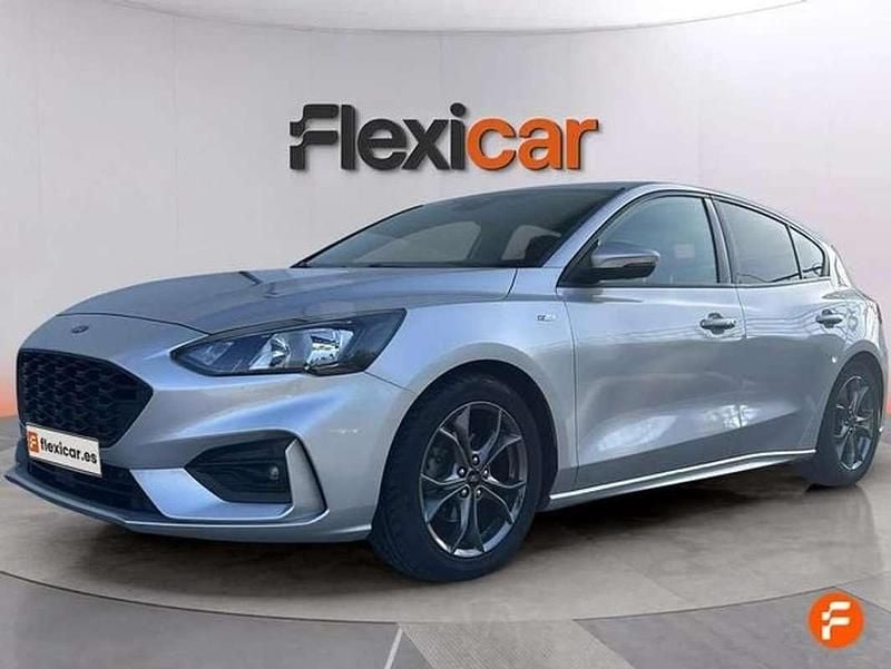 Begagnad Ford Focus ST-Line 125 HK (91 kW) 2019 Grå Halvkombi