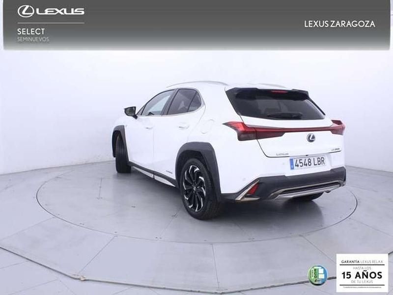 Usado Lexus UX 250h 184 CV (135 kW) 2019 Blanco SUV