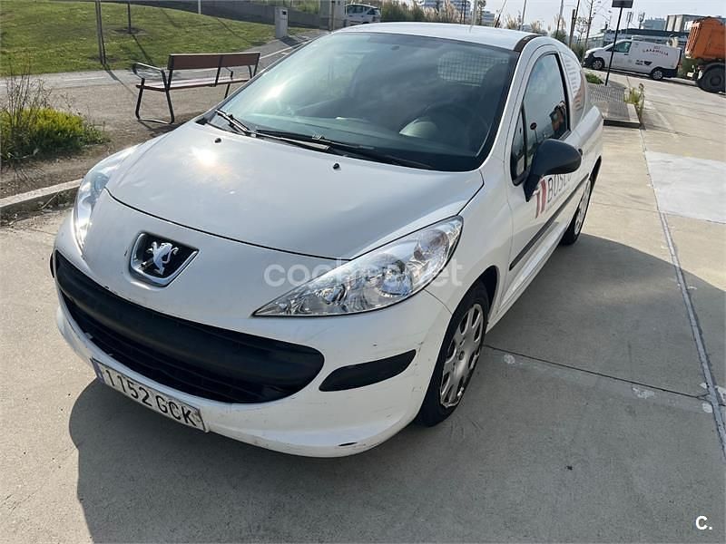 Blanco Usado 2008 Peugeot 207 Berlina | 3000 € (Super precio) - Imagen 1/4