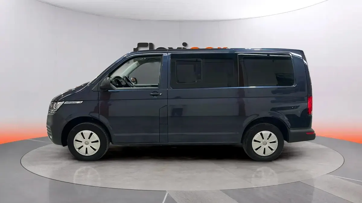 Usado VW Caravelle 110 CV (80 kW) 2021 Azul Van
