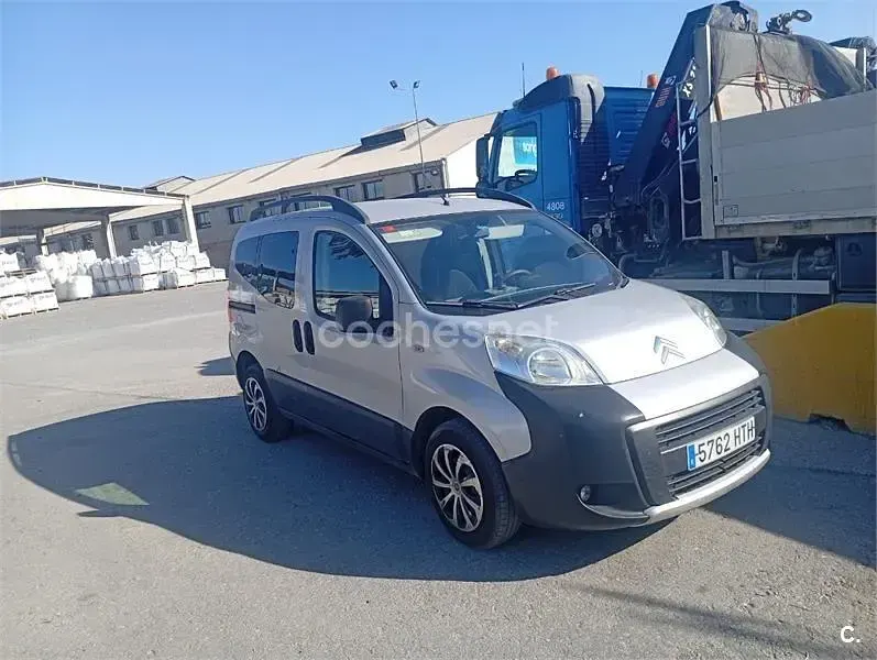 Usado Citroën Nemo XTR 75 CV (55 kW) 2013 Gris / plata Monovolumen