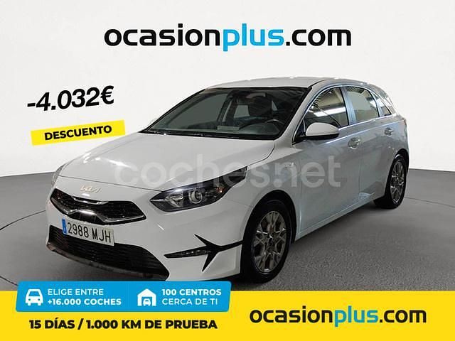 Blanco Usado 2023 Kia Ceed Utilitario | 16.490 € (Precio justo) - Imagen 1/4