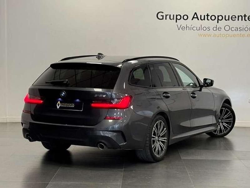 Usado BMW 318 Comfort Edition 150 CV (110 kW) 2021 Gris Familiar
