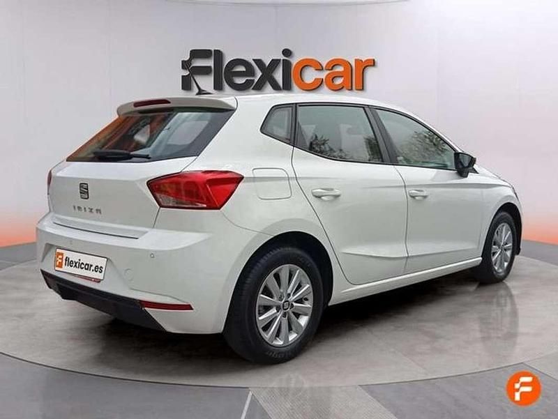 Usado Seat Ibiza Style 116 CV (85 kW) 2021 Blanco Utilitario