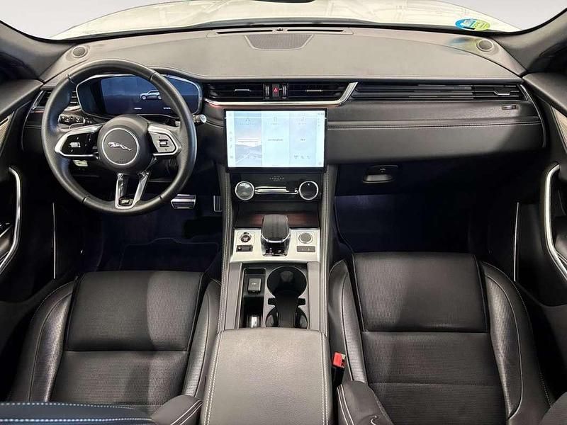 Usado Jaguar F-Pace R-Dynamic 204 CV (150 kW) 2023 Blanco SUV