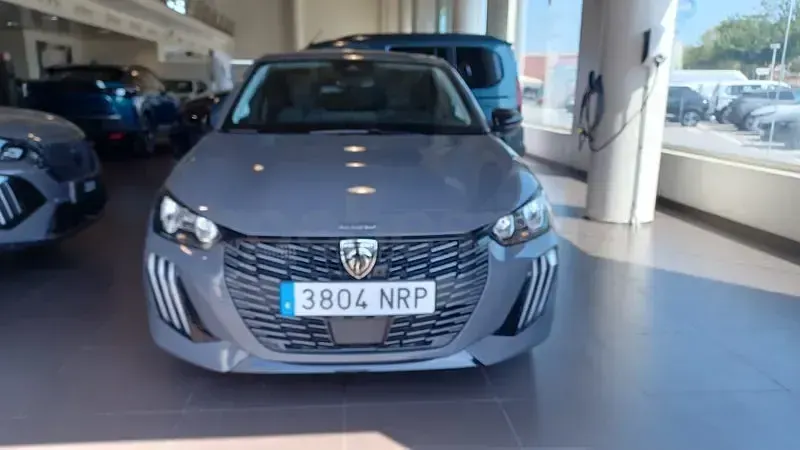Nuevo Peugeot 208 Allure Turbo 100 CV (73 kW) 2026 Gris / plata Utilitario