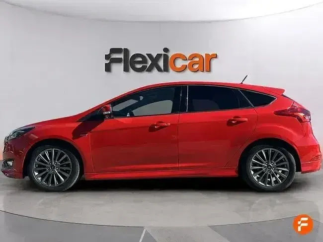 Usado Ford Focus ST-Line 125 CV (91 kW) 2018 Rojo
