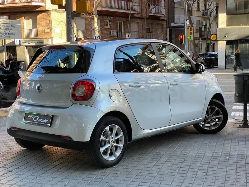 Usado Smart ForFour Passion 71 CV (52 kW) 2015 Blanco Utilitario