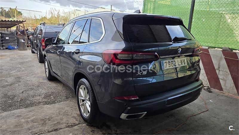 Usado BMW X5 286 CV (210 kW) 2022 Gris / plata SUV