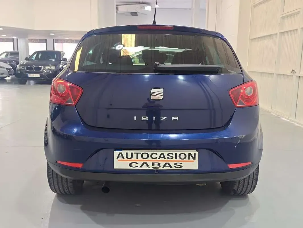 Usado Seat Ibiza Sport 101 CV (74 kW) 2009 Azul Utilitario