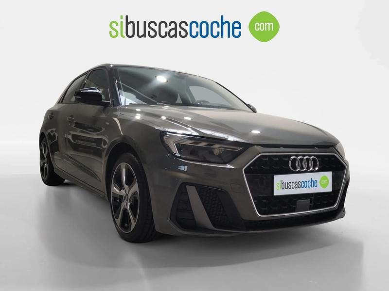 Usado Audi A1 Sportback 110 CV (80 kW) 2021 Gris/plata Utilitario