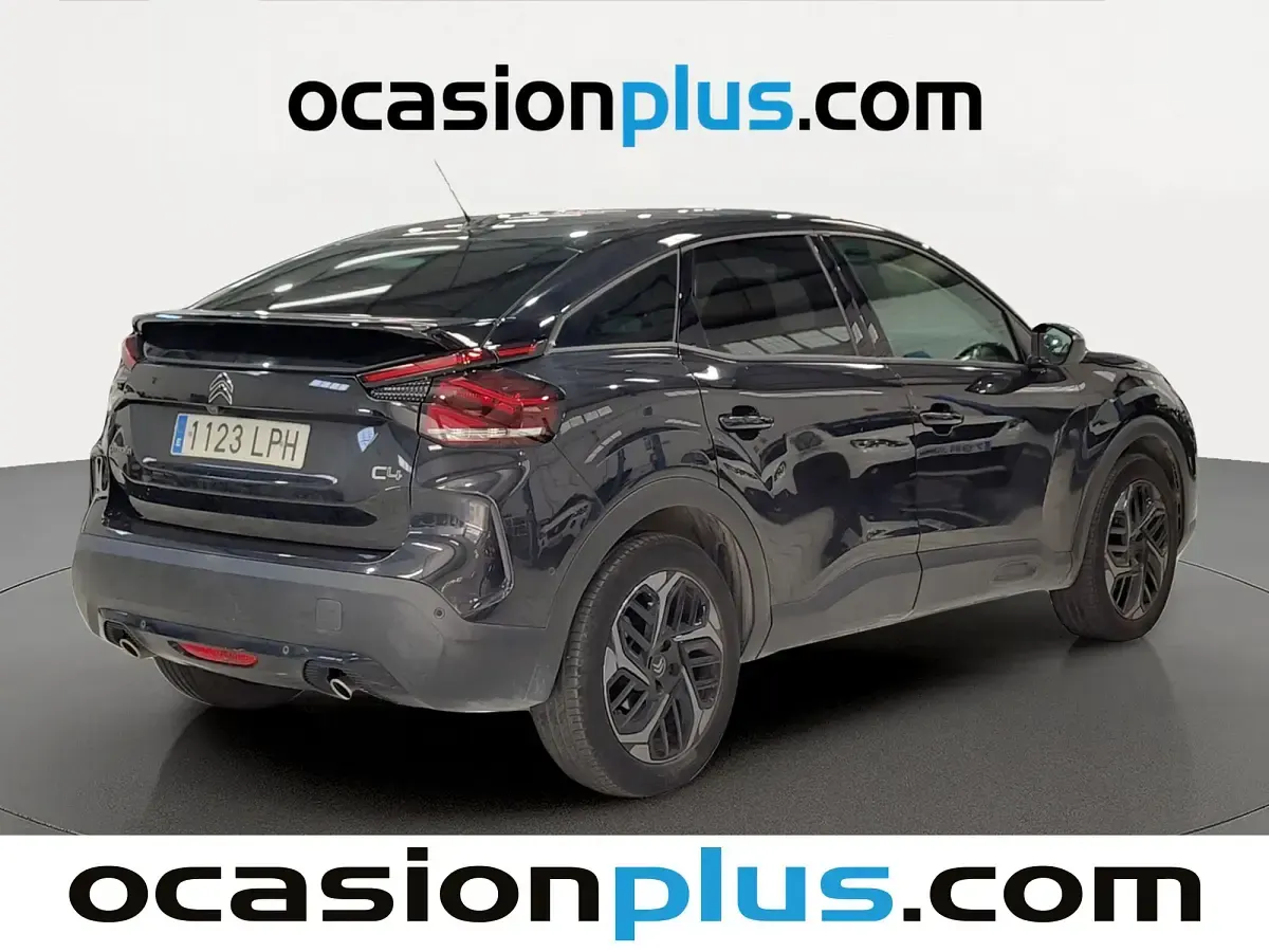 Usado Citroën C4 Feel 131 CV (96 kW) 2021 Negro SUV