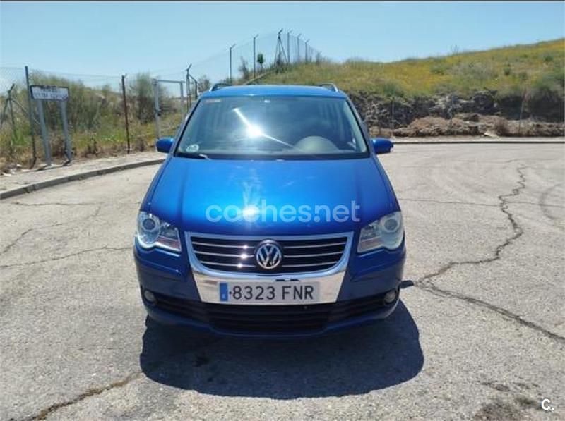 Usado VW Touran 105 CV (77 kW) 2007 Azul Monovolumen