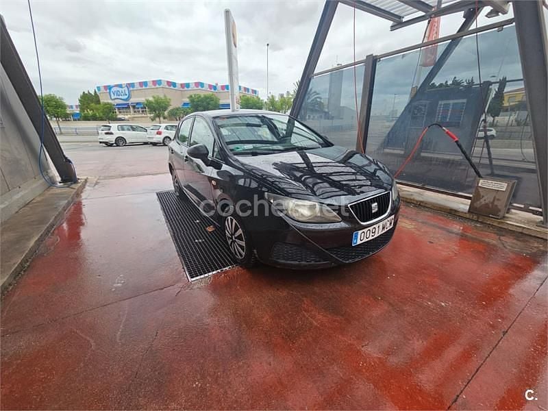 Negro Usado 2011 Seat Ibiza Reference Berlina | 3500 € (Precio justo) - Imagen 1/4