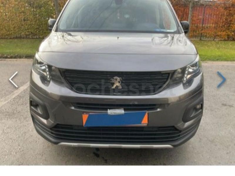 Usado Peugeot Rifter GT 130 CV (95 kW) 2020 Gris / plata Monovolumen