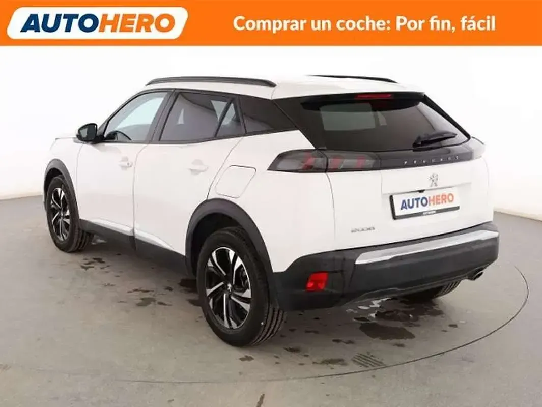 Usado Peugeot 2008 Allure 131 CV (96 kW) 2020 Blanco SUV