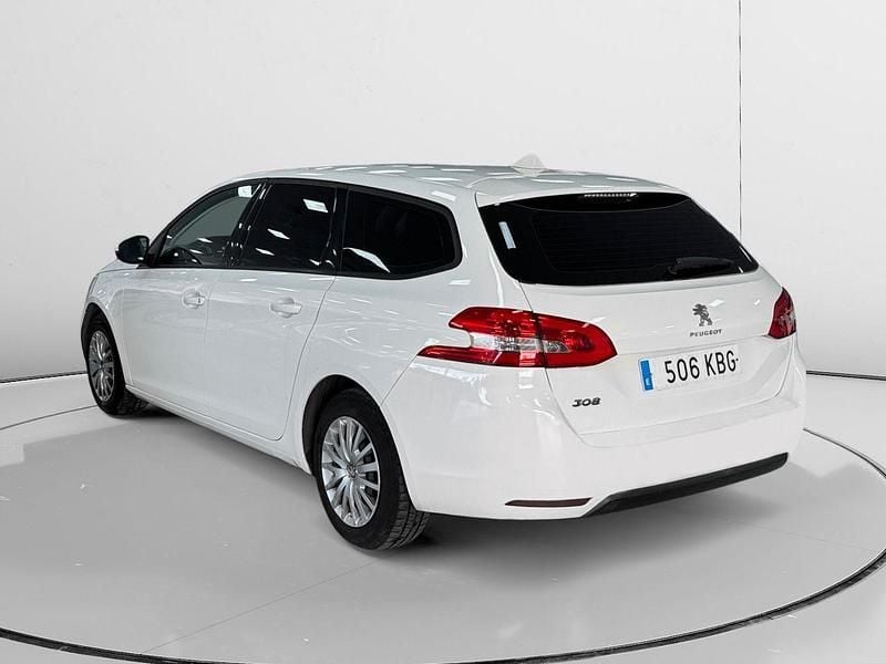 Usado Peugeot 308 Business-Line 100 CV (73 kW) 2017 Blanco