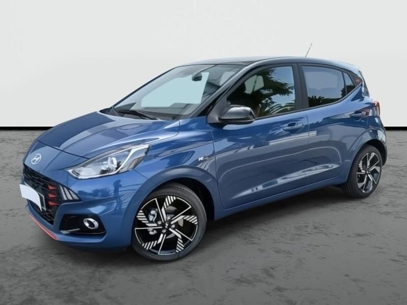 Usado Hyundai i10 N Line 79 CV (58 kW) 2025 Azul vibrante (techo negro) Utilitario