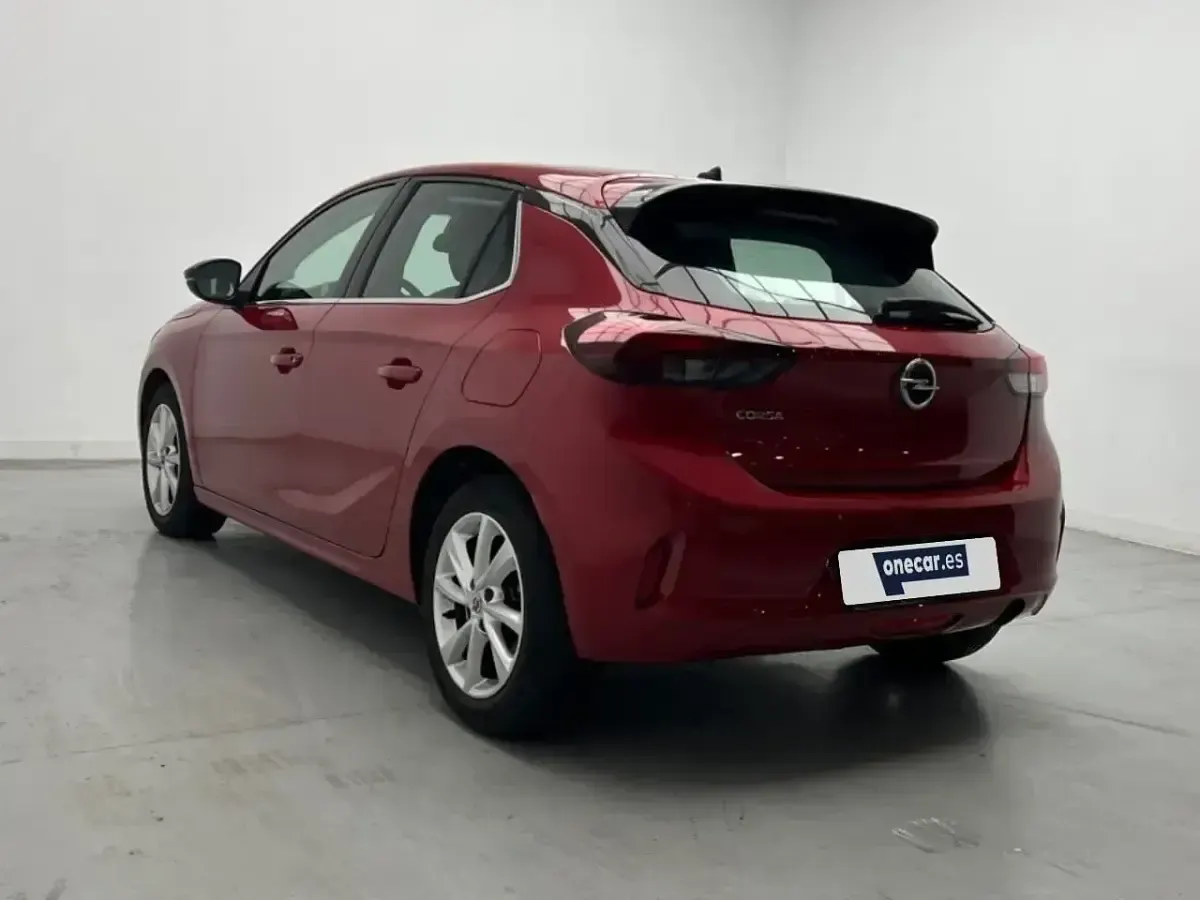 Usado Opel Corsa Elegance 100 CV (73 kW) 2022 Rojo Utilitario