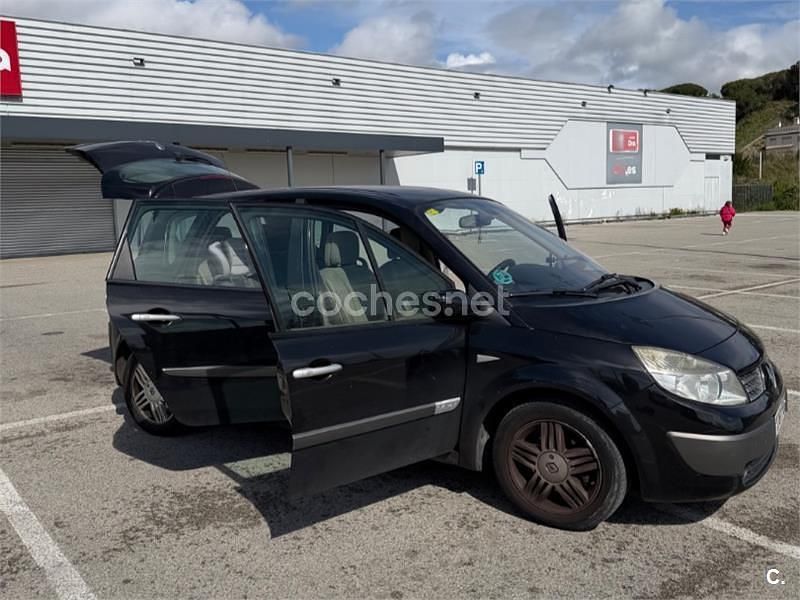 Usado Renault Scénic II Authentique 115 CV (84 kW) 2005 Negro Monovolumen