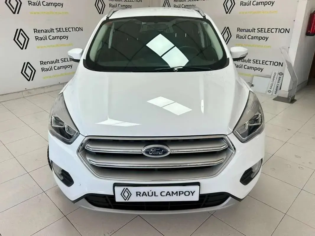Usado Ford Kuga Titanium 120 CV (88 kW) 2019 Blanco SUV