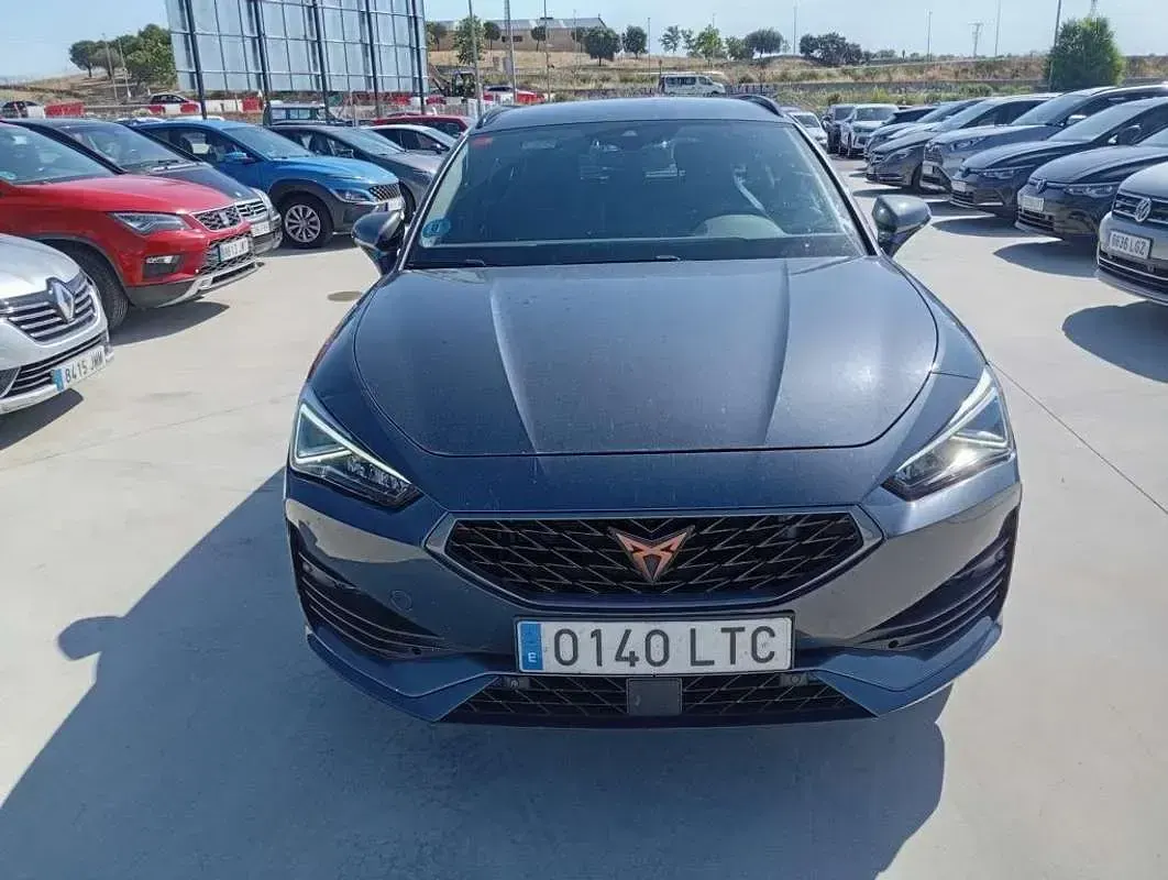 Usado Cupra Leon VZ 245 CV (180 kW) 2021 Gris Familiar