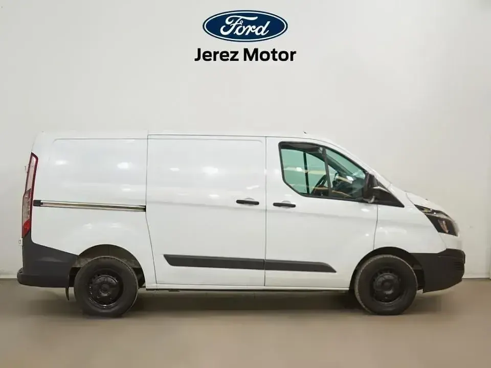 Usado Ford Transit Ambiente 105 CV (77 kW) 2018 Blanco Familiar