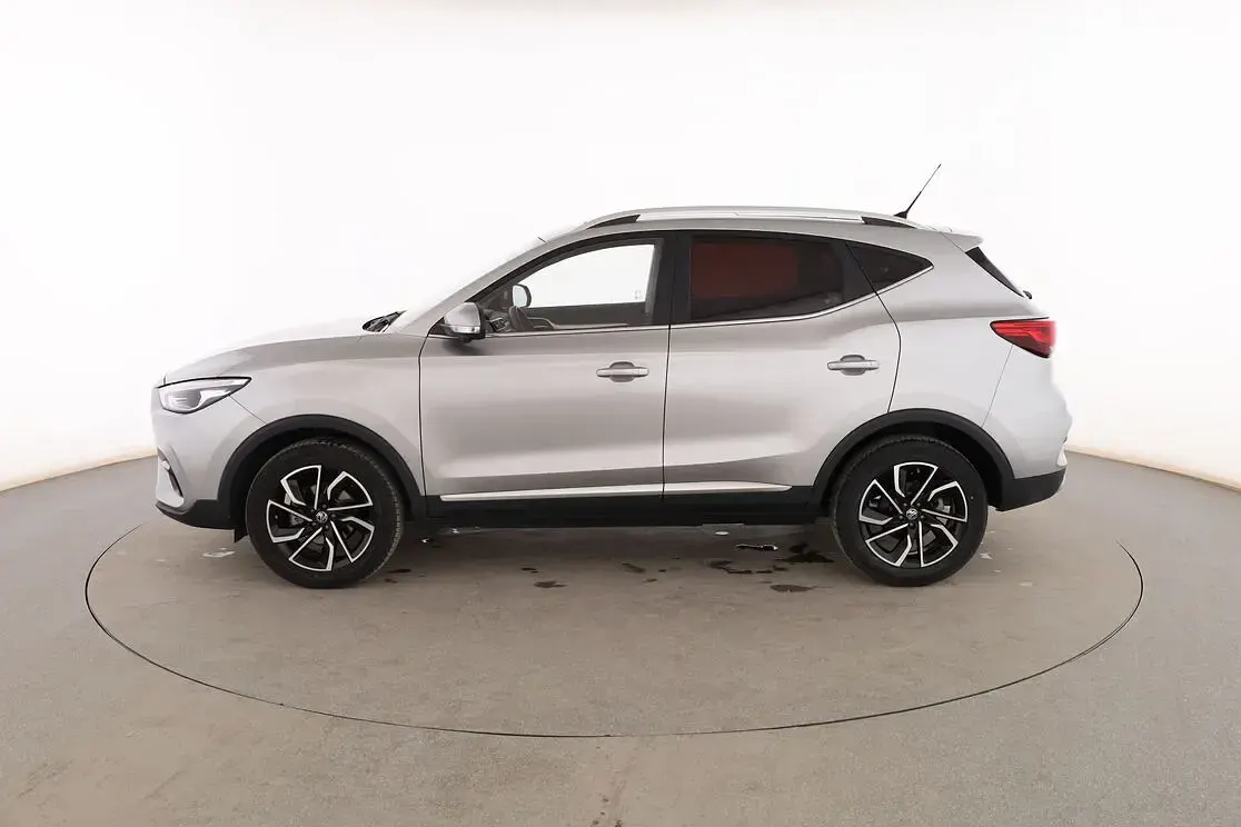 Usado MG ZS Luxury 111 CV (81 kW) 2023 Gris SUV