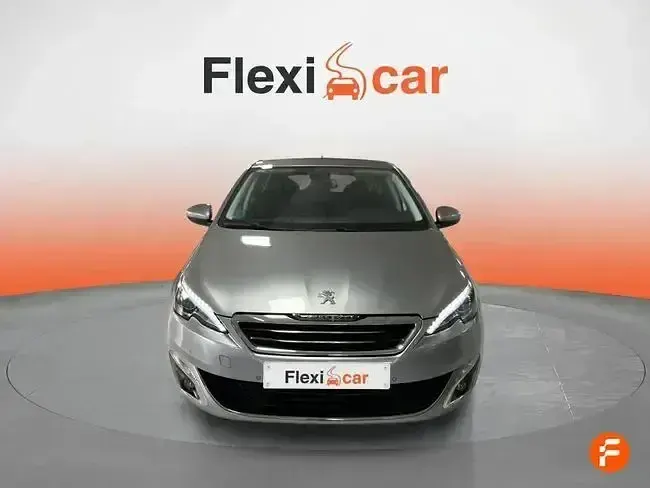 Usado Peugeot 308 Allure 130 CV (95 kW) 2016 Gris Berlina