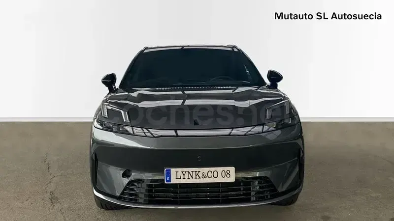Usado Lynk & Co 08 350 CV (257 kW) 2026 Gris / plata SUV