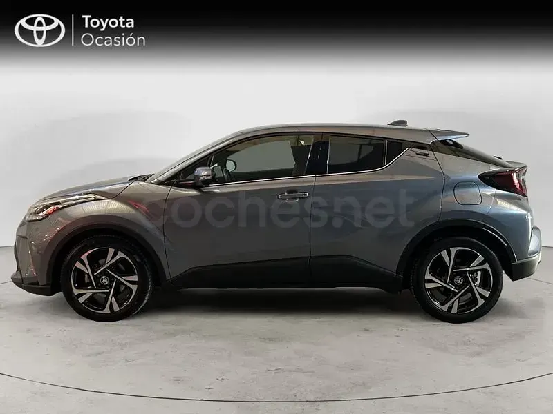 Usado Toyota C-HR Advance 122 CV (89 kW) 2022 Gris / plata SUV