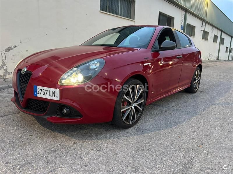 Usado Alfa Romeo Giulietta 120 CV (88 kW) 2021 Rojo Berlina