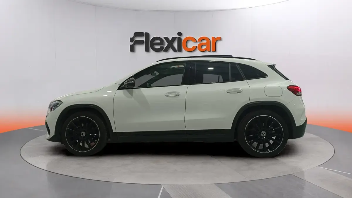 Usado Mercedes GLA220 190 CV (139 kW) 2022 Blanco SUV