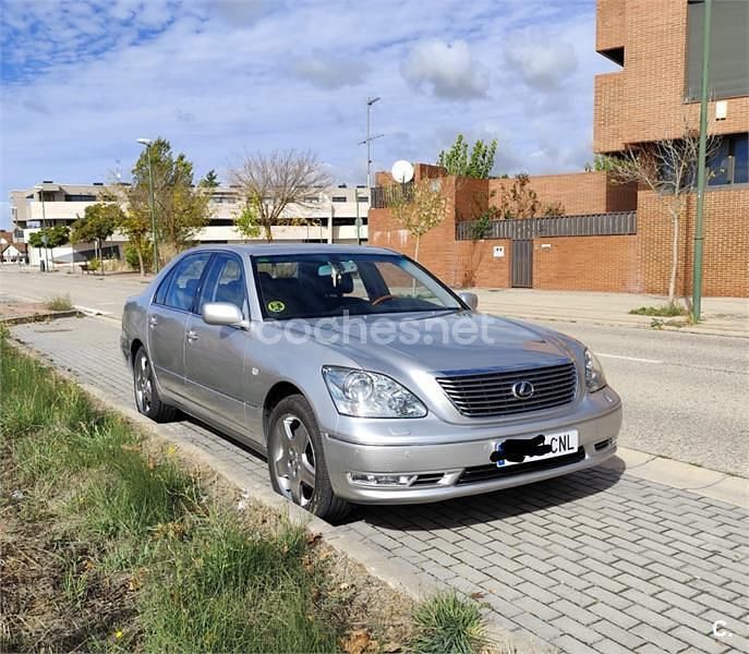 Usado Lexus LS430 281 CV (206 kW) 2003 Gris / plata Berlina