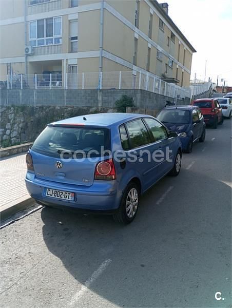 Usado VW Polo 80 CV (58 kW) 2008 Azul Utilitario