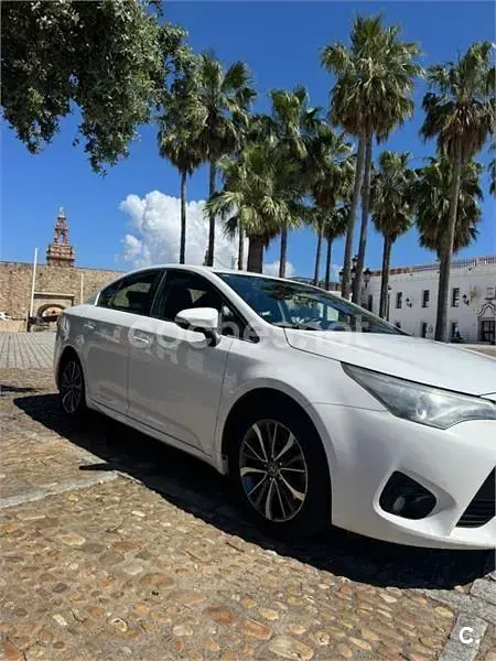 Occasion Toyota Avensis Advance 143 PK (105 kW) 2016 Wit Sedan