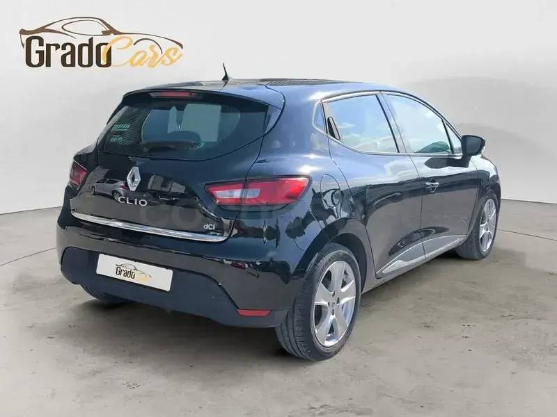 Usado Renault Clio IV Dynamique 90 CV (66 kW) 2013 Negro Berlina