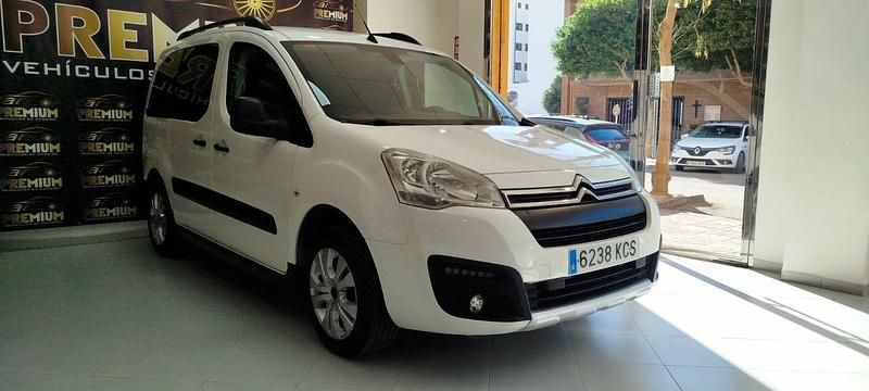 Usado Citroën Berlingo 120 CV (88 kW) 2017 Blanco Monovolumen