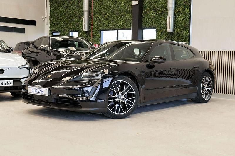 Usado Porsche Taycan Sport Turismo 300 kW (408 CV) 2023 Negro Berlina