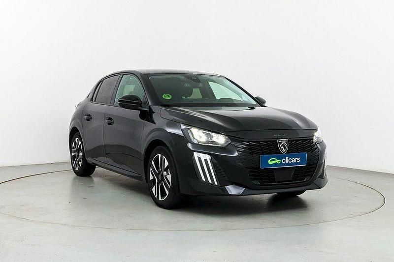 Usado Peugeot 208 Allure 100 CV (73 kW) 2025 Negro Utilitario
