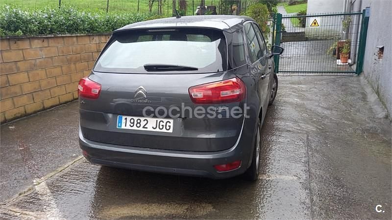 Usado Citroën C4 Picasso Intensive 115 CV (84 kW) 2015 Gris / plata Monovolumen