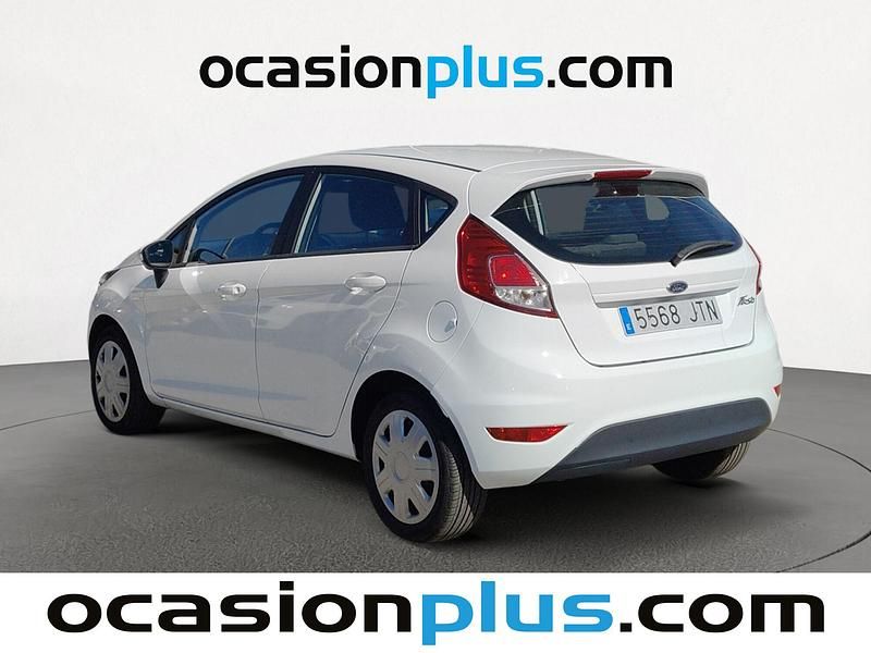 Usado Ford Fiesta Trend 75 CV (55 kW) 2016 Blanco Utilitario