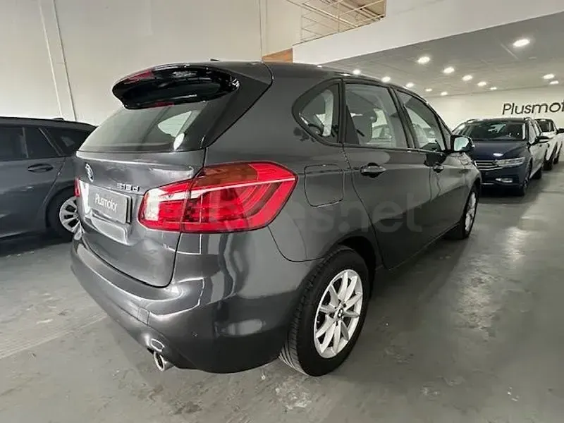 Usado BMW 218 150 CV (110 kW) 2020 Gris / plata Familiar