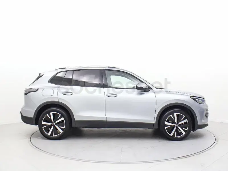 Usado VW Tiguan 150 CV (110 kW) 2025 Gris / plata SUV