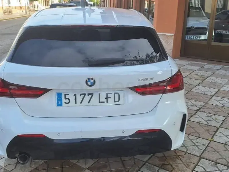 Usado BMW 116 116 CV (85 kW) 2020 Blanco Utilitario