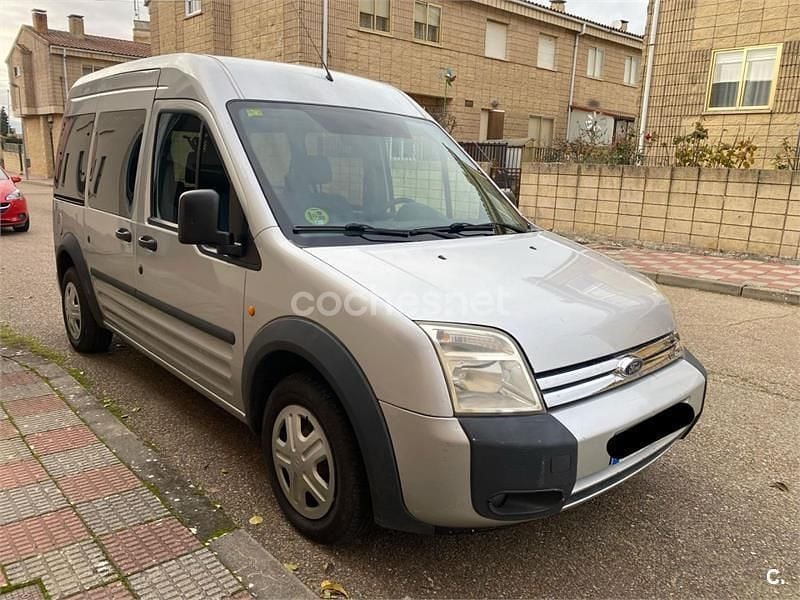 Usado Ford Tourneo Connect Trend 95 CV (69 kW) 2013 Gris / plata Monovolumen