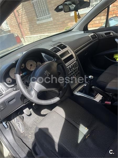 Usado Peugeot 407 Sport 136 CV (100 kW) 2008 Beige Berlina