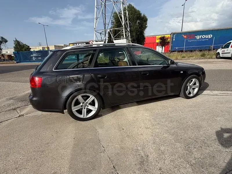 Usado Audi A4 233 CV (171 kW) 2007 Negro Familiar
